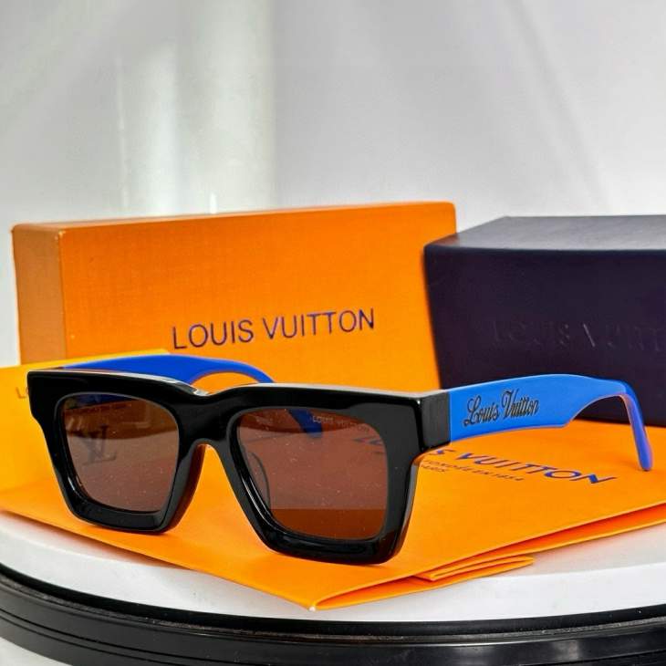 Picture of Louis Vuitton Sunglasses _SKUfw79398962fw